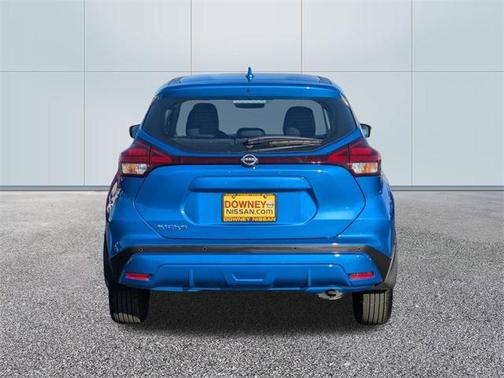 2025 Nissan Kicks S