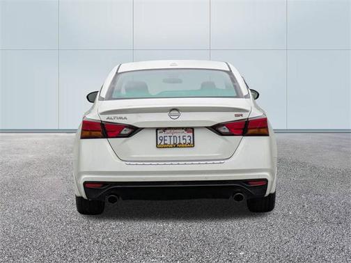 2023 Nissan Altima SR FWD