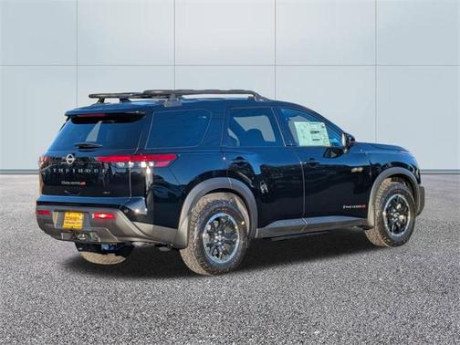 2025 Nissan Pathfinder Rock Creek 4WD