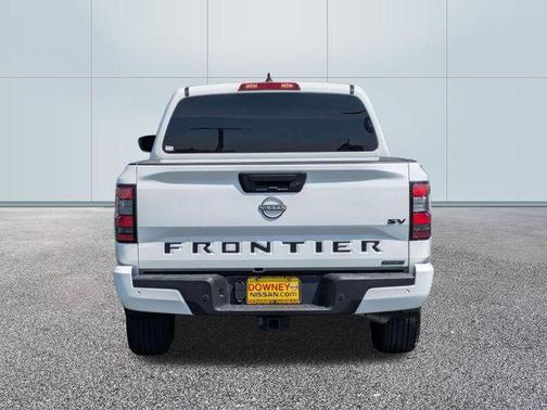 Glacier White 2023 Nissan Frontier SV