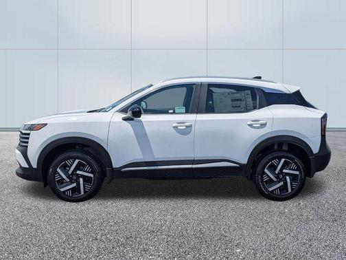 Fresh Powder 2026 Nissan Kicks SV