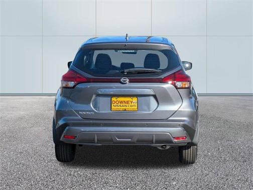 2025 Nissan Kicks S