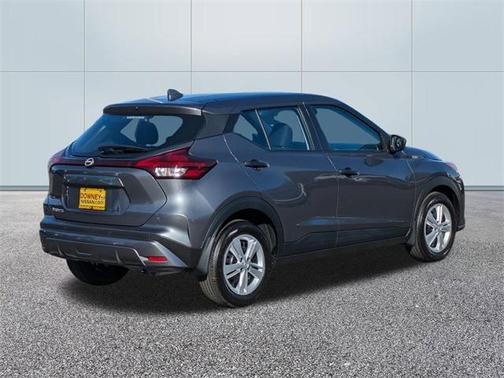 2025 Nissan Kicks S