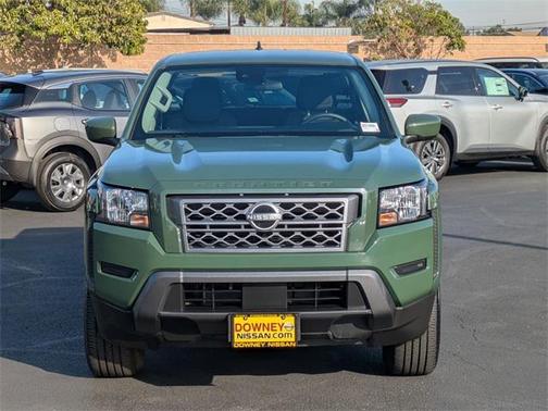 2024 Nissan Frontier SV