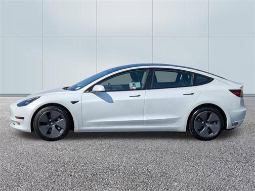 2023 Tesla Model 3 Standard Range