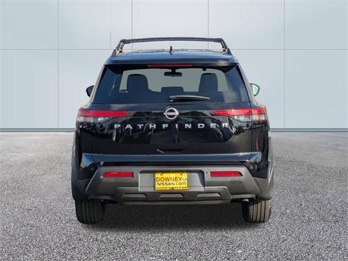 2025 Nissan Pathfinder SV FWD