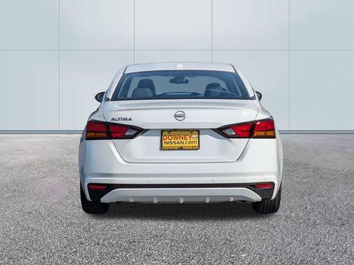 2025 Nissan Altima S FWD