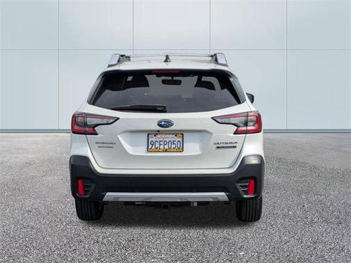 2022 Subaru Outback Touring XT