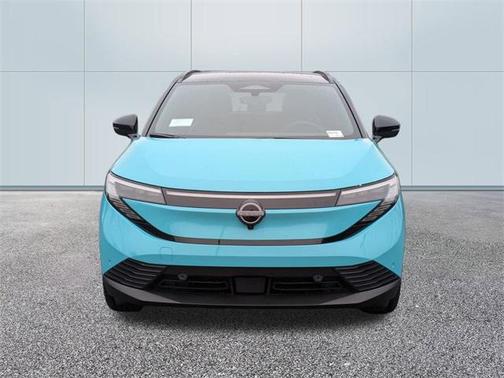 2026 Nissan Leaf PLATINUM+