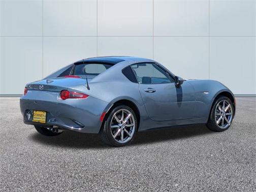 2022 Mazda MX-5 Miata RF Grand Touring