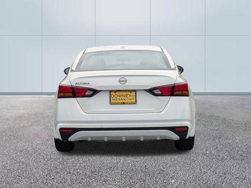 2025 Nissan Altima S FWD