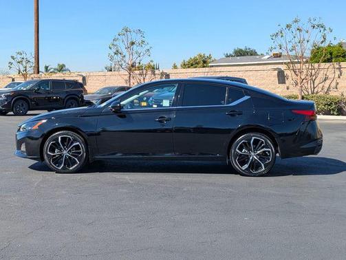 2023 Nissan Altima SR Intelligent AWD