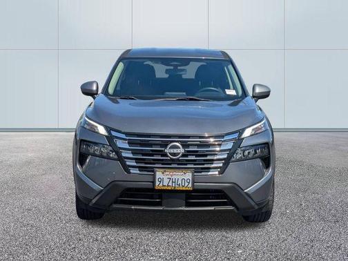 Gun Metallic 2024 Nissan Rogue SV