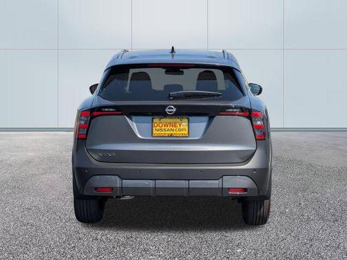 Gun Metallic 2026 Nissan Kicks SV