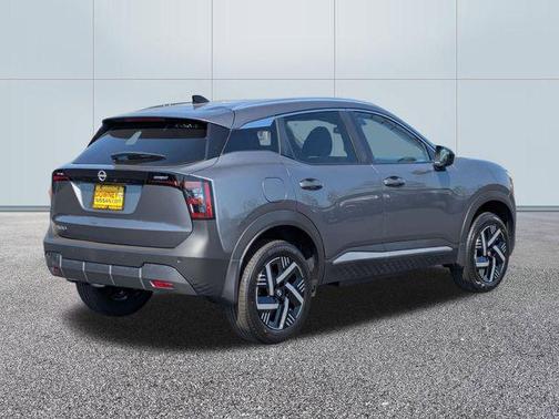 Gun Metallic 2026 Nissan Kicks SV
