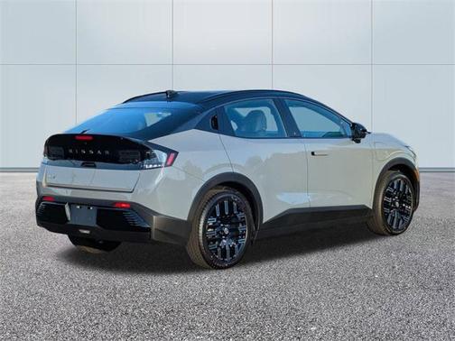 2026 Nissan Leaf PLATINUM+