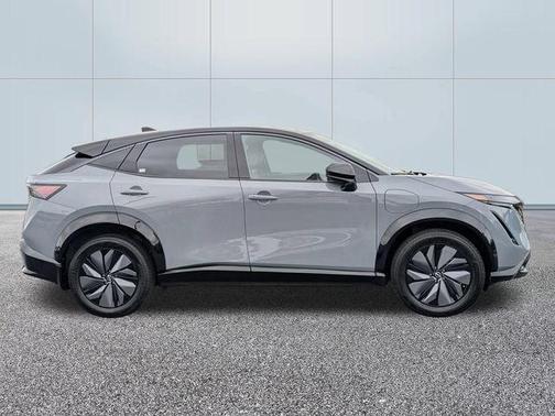 Boulder Gray/Blk Diamond 2025 Nissan ARIYA ENGAGE