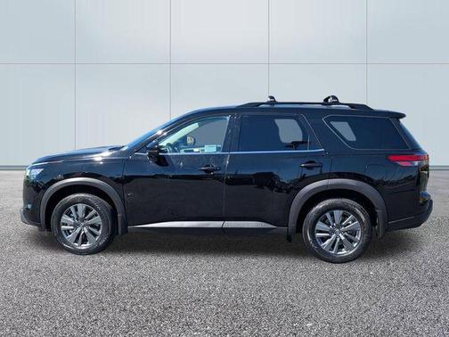 2022 Nissan Pathfinder SV 2WD