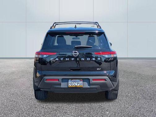 2022 Nissan Pathfinder SV 2WD