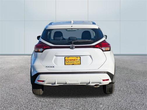 2025 Nissan Kicks S