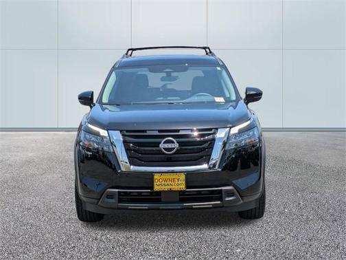 2025 Nissan Pathfinder SV FWD