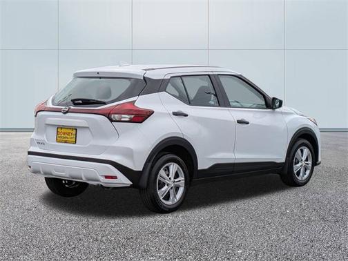 2025 Nissan Kicks S