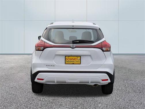 2025 Nissan Kicks S