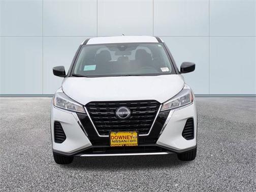2025 Nissan Kicks S