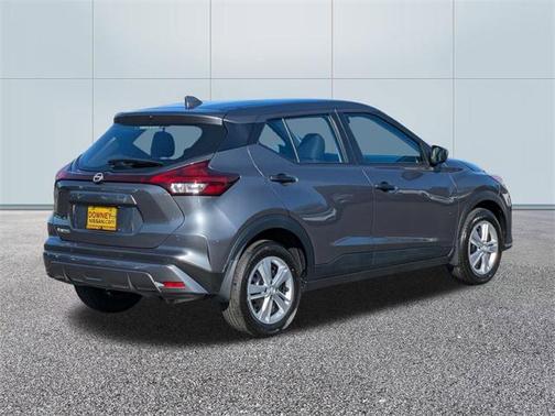 2025 Nissan Kicks S