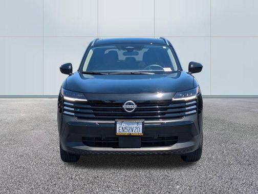 Super Black 2026 Nissan Kicks SV