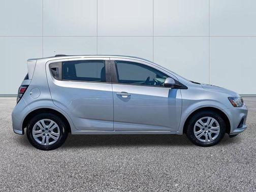 Silver Ice Metallic 2020 Chevrolet Sonic FWD Hatchback 1FL 5-Door