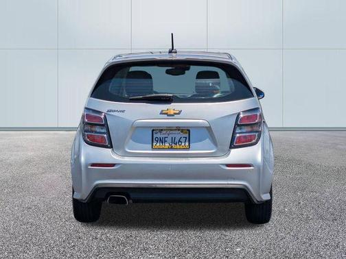 Silver Ice Metallic 2020 Chevrolet Sonic FWD Hatchback 1FL 5-Door