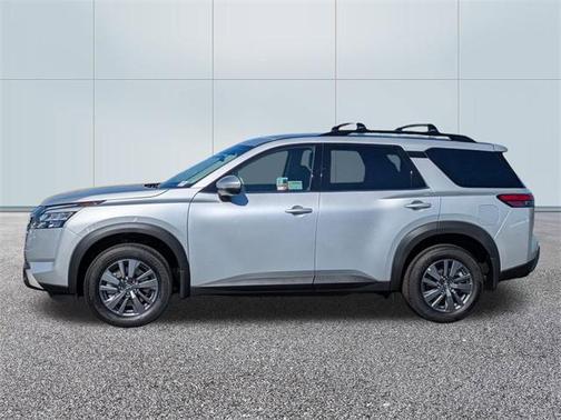 2025 Nissan Pathfinder SV FWD
