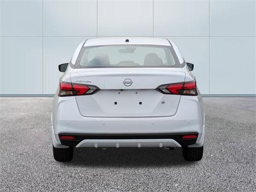 2025 Nissan Versa 1.6 S