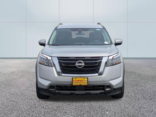Brilliant Silver Metallic 2025 Nissan Pathfinder SV FWD