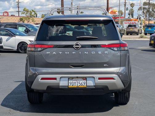 Gun Metallic 2022 Nissan Pathfinder SL 2WD