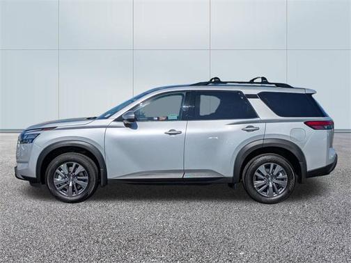 2025 Nissan Pathfinder SV FWD