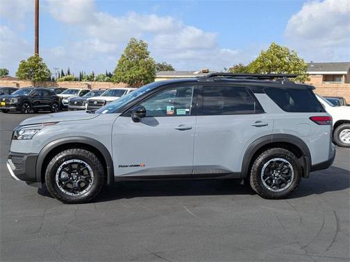 2025 Nissan Pathfinder Rock Creek 4WD