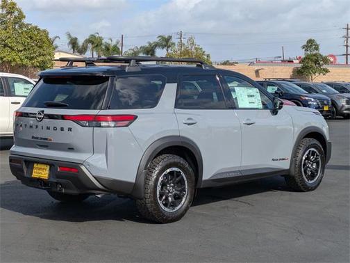 2025 Nissan Pathfinder Rock Creek 4WD