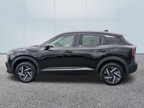 Super Black 2026 Nissan Kicks SV