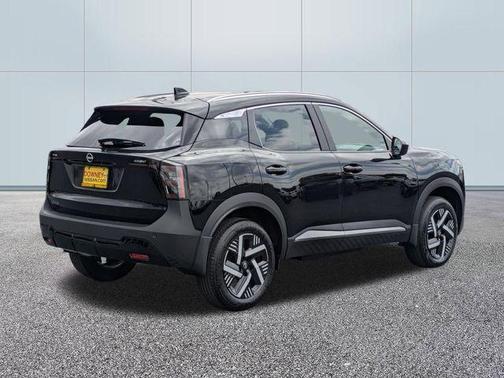Super Black 2026 Nissan Kicks SV