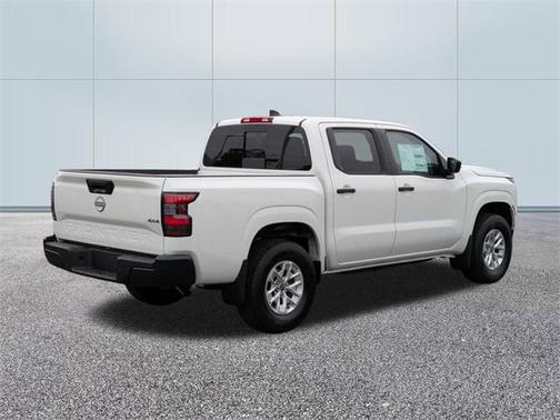 2025 Nissan Frontier S