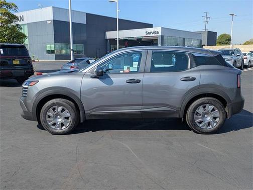 2025 Nissan Kicks S