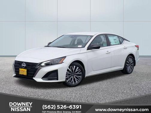 Pearl White Tricoat 2026 Nissan Altima 2.5 SV