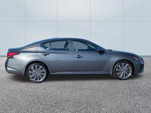 Gun Metallic 2026 Nissan Altima 2.5 SV