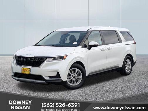 Snow White Pearl 2023 Kia Carnival LX