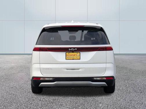 Snow White Pearl 2023 Kia Carnival LX