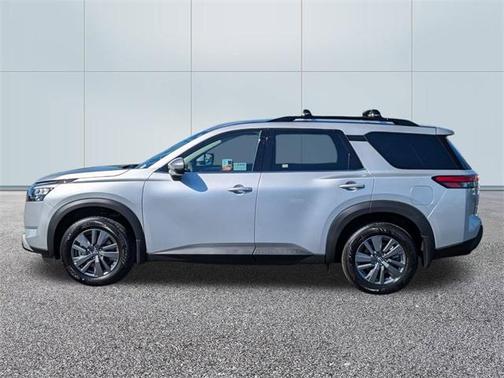 2025 Nissan Pathfinder SV FWD