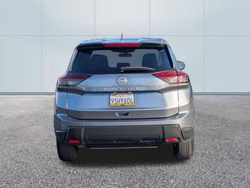 Gun Metallic 2025 Nissan Rogue SV