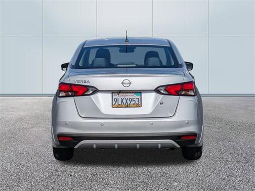 2024 Nissan Versa 1.6 S